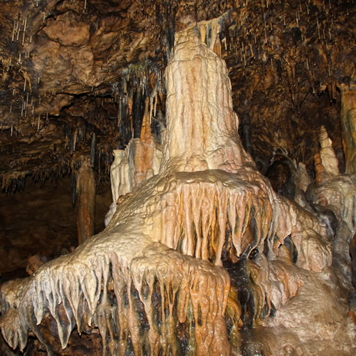 Cueva de los Enebralejos